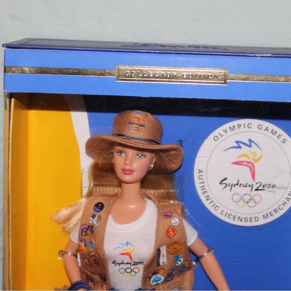 Olympic Pin Collector Barbie Sydney Games 2000 - Picture 2 of 4